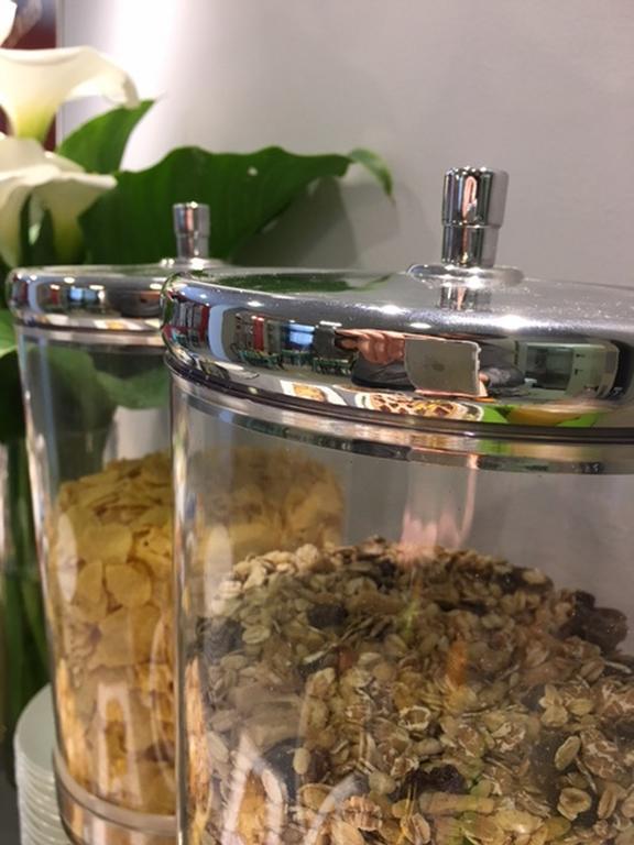 ריצ'יונה Hotel Byron Solo Per Giovani מראה חיצוני תמונה