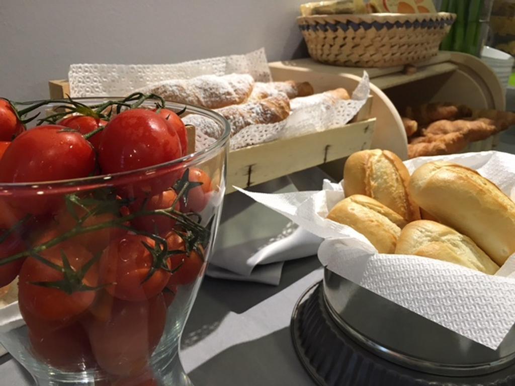 ריצ'יונה Hotel Byron Solo Per Giovani מראה חיצוני תמונה